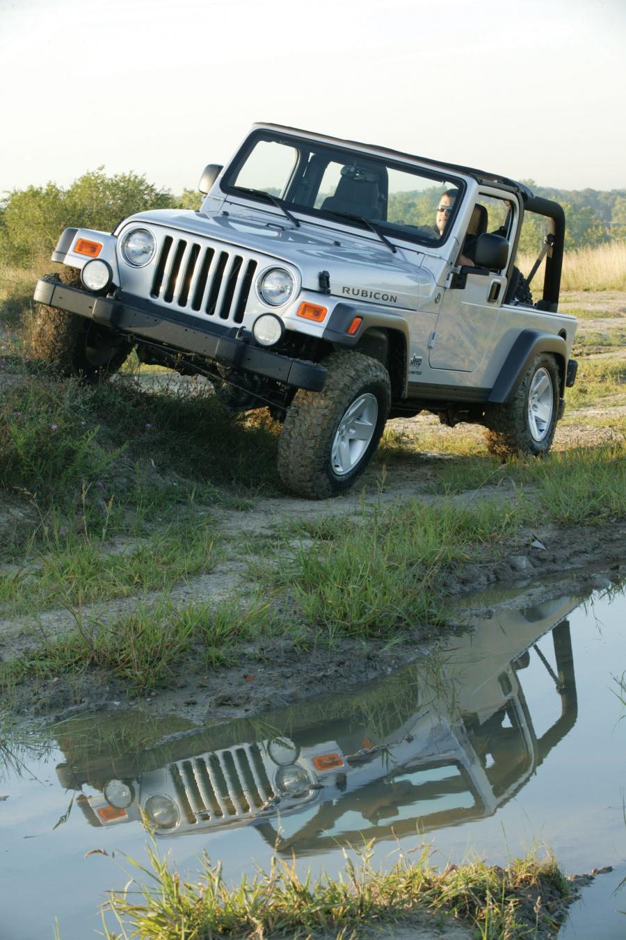  Jeep Wrangler Rubicon Unlimited 2005 года  (фото 22 из 32)
